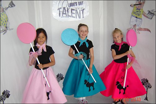 Kids Deluxe Pink Poodle Skirt Costume - Halloween Costume Ideas 2023